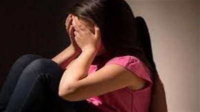 خطف وهتك عرض.. السجن عامًا لمتهمين استدرجا طفلتين باسم الحب