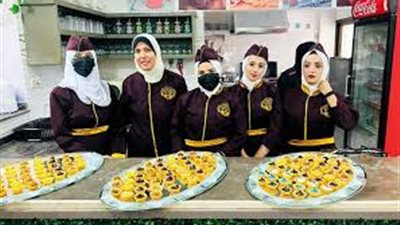 مطعم «صبايا في أي بي» في فلسطين.. وجبات خفيفة للنساء فقط
