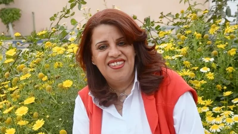 منار حسني رئيس المركز