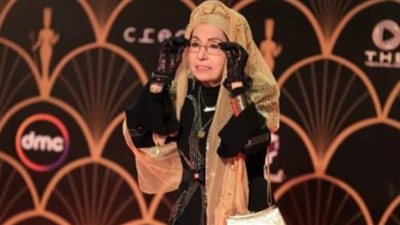 محجبات على السجادة الحمراء في مهرجان القاهرة للدراما.. صور