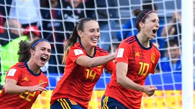 15 لاعبة يغادرن المنتخب الإسباني بعد خلاف فيلدا.. وعقوبة رادعة من الاتحاد