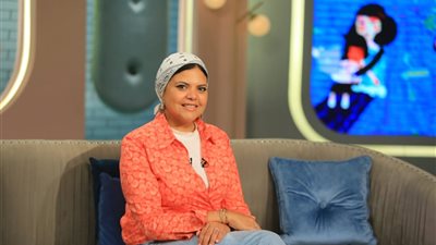 نصائح رضوى الحماقي للأم العاملة لعلاقة جيدة مع الأبناء وقت الدراسة