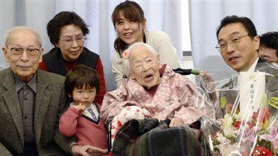 نسبة 90% من السيدات.. 90 ألف ياباني تخطى عمرهم 100 عام