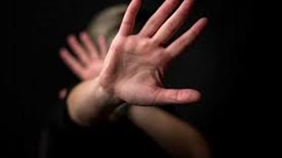 القبض على مدير مدرسة حاول هتك عرض مُعلمة بالعمرانية