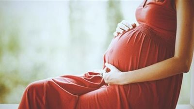 أبرزها السكر والشامبو.. أغرب الطرق الشائعة بين النساء للكشف عن الحمل 