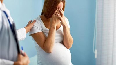 دراسة: حزن الأمهات أثناء الحمل يؤثر على الحالة النفسية والجسدية للأطفال