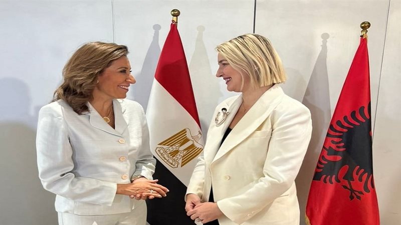 نيفين الكيلاني وزيرة