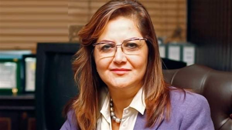 وزيرة التخطيط تبحث