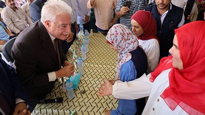 محافظ جنوب سيناء لأصحاب الهمم: أنتم في قلوبنا وأمانة في أعناقنا