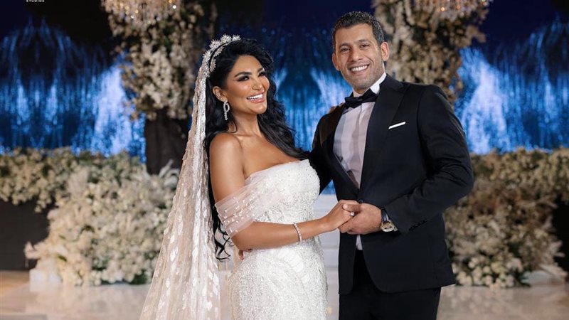 الإعلامية سالي عبدالسلام