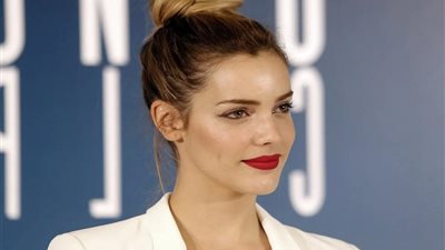 ما علاقة الممثلة أليخاندرا أونييفا بإعلان كاسياس عن مثليته؟