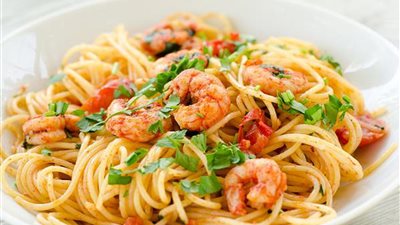 طريقة عمل المكرونة الإسباجيتي بالجمبري للشيف نورا السادات