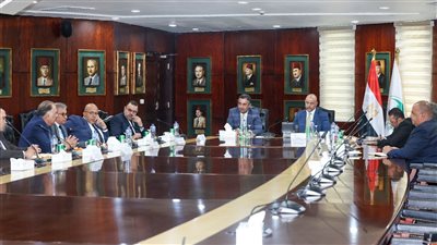 البريد: بحث زيادة فرص التعاون المشترك مع رئيس البورصة