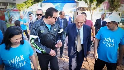 نعيمة القصير تشارك مجدي يعقوب فعاليات «الصحة قول وعمل» بحديقة الطفل