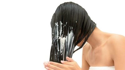 تسبب سرطان الرحم.. احذري منعمات الشعر