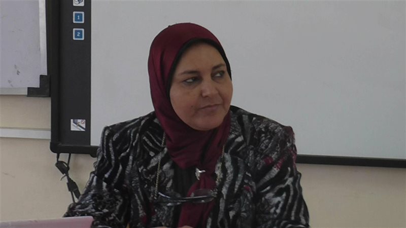 اول سيدة تترأس منطقة