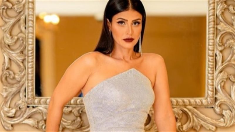 الفنانة بسمة