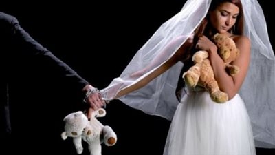 آية تروي معاناتها مع الزواج المبكر: الأول عذبني والثاني قطع أذني