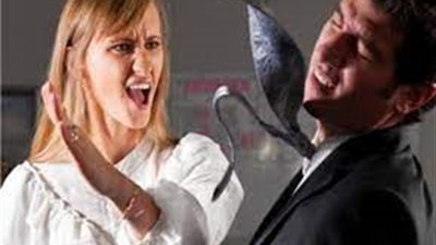 زوج أمام محكمة الأسرة: زوجتي اتهمت أمي بسرقة ذهبها وضربتني