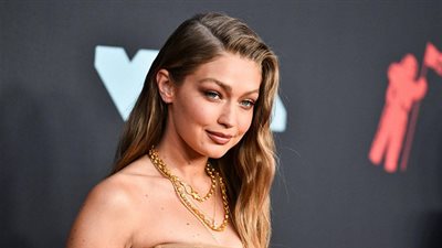 بعد علاقة غرامية جديدة.. الحسناء جيجي حديد تُحابي إسرائيل