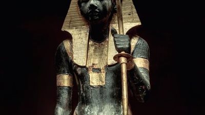 صور| متحف شرم الشيخ يحتفل بمرور 100 عام على اكتشاف مقبرة توت عنخ آمون