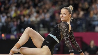 فتيات بريطانيا يحصدن فضية بطولة العالم للجمباز