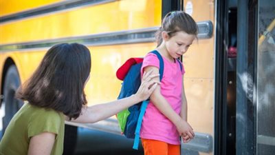 استشاري نفسي توضح أسباب رفض الأبناء الذهاب إلى المدرسة 