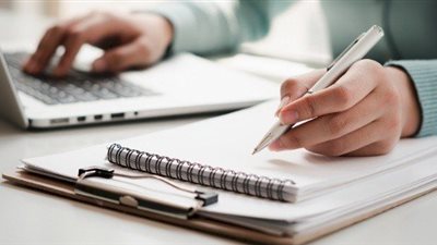 5 مواقع تساعدك في إعداد البحث العلمي