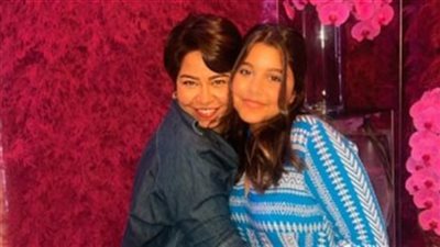 ابنة شيرين عبد الوهاب تحسم جدل تعرضها للضرب بعد ظهورها بعينين متورمتين