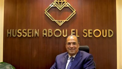 «أبو السعود» يوضح الفرق بين المجوهرات في المناطق الشعبية والراقية