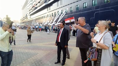 الإسكندرية تستقبل السفينة السياحية «Mein Schiff 5»