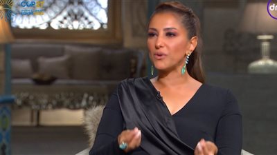حنان مطاوع: «عشت متمردة.. وبابا كان بيقولي إني بستعر منه»