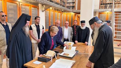 قمة المناخ.. ملك تونجا وقرينته وحرم رئيس قبرص يشيدون بقدسية سانت كاترين