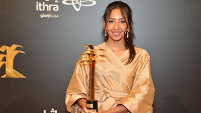 الفنانة السعودية سمر شِشّة تفوز بمنحة الكتابة من «نتفليكس» 