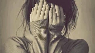 زوجة في دعوى طلاق: «بيشك إني بخونه وحط كاميرا في الحمام»