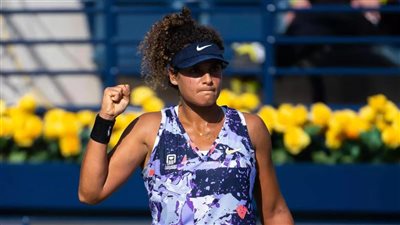 ميار الشريف تواجه الأمريكية إيما نافارو بربع نهائي بطولة كولينا 