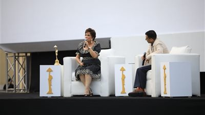 لبلبة: أمي قاطعتني بسبب مشهد.. وتم حذف مشاهد لي في «ضد الحكومة»