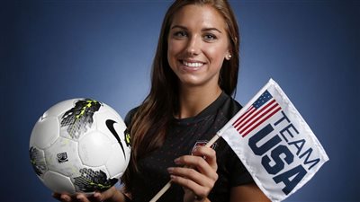 الفيفا تصف اللاعبة الأمريكية أليكس مورجان بـ «الأسطورة الحية»