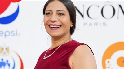 عفاف مصطفى: «فصلت فستان بـ7 آلاف جنيه.. ولم يدعوني للمهرجان.. ليه يا حسين؟»