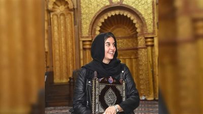 جولة سياحية بشرم الشيخ  لمغنية الأوبرا العالمية فرح الديباني.. صور   