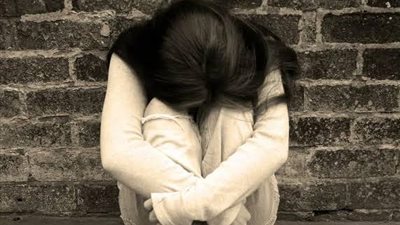 العقوبة تصل إلى السجن 7 سنوات.. احذري العنف مع أطفالك