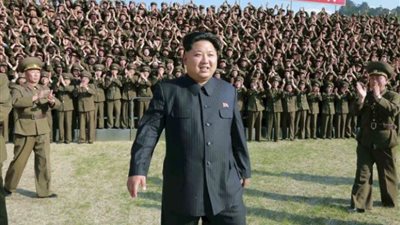 أول ظهور لابنة زعيم كوريا الشمالية خلال فعاليات إطلاق الصواريخ