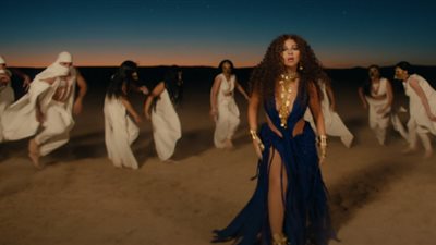 قبل افتتاح كأس العالم.. ميريام فارس تشعل حماس الجمهور بـ «توكو تاكا»