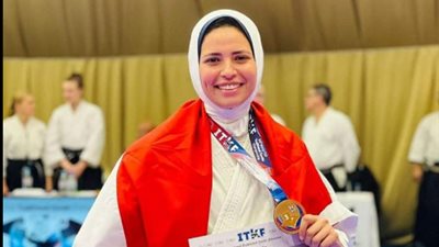 اللاعبة رضوى أحمد تحرز ميداليتين برونزيتين ببطولة العالم للكاراتيه التقليدي