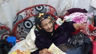 مُسنة الشرقية تسامح ابنها بعد ضربها.. وخبير قانوني: لا يجوز