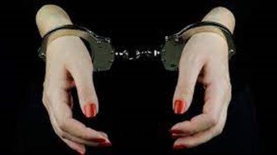  سقوط عصابة تزور جوازات السفر والمحررات الرسمية بالإسكندرية