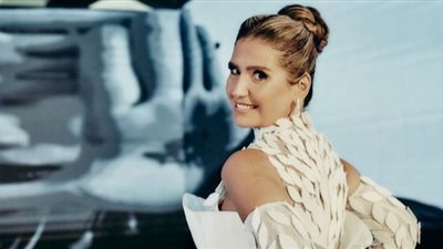 «نشرة هير فاشون».. هنا شيحا بفستان أنيق.. درة بفستان أبيض.. هيفاء وهبي بالكاجوال