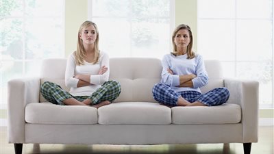 خطوات بسيطة لفهم ابنك المراهق بطريقة صحيحة