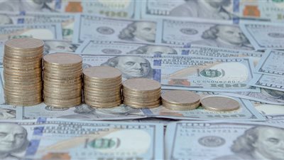 أسعار العملات العربية والأجنبية اليوم الخميس في البنوك ومحلات الصرافة