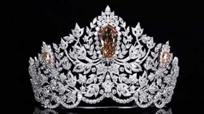 عارضة مكسيكية تصعق بالكهرباء أثناء مشاركتها في مسابقة لملكات الجمال